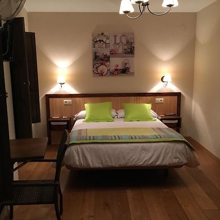 Hostal Otsoa Escároz Extérieur photo